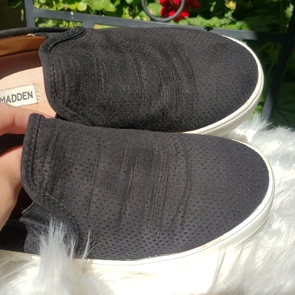 Steve Madden Gracy black suede platform sneakers - Picture 6 of 13